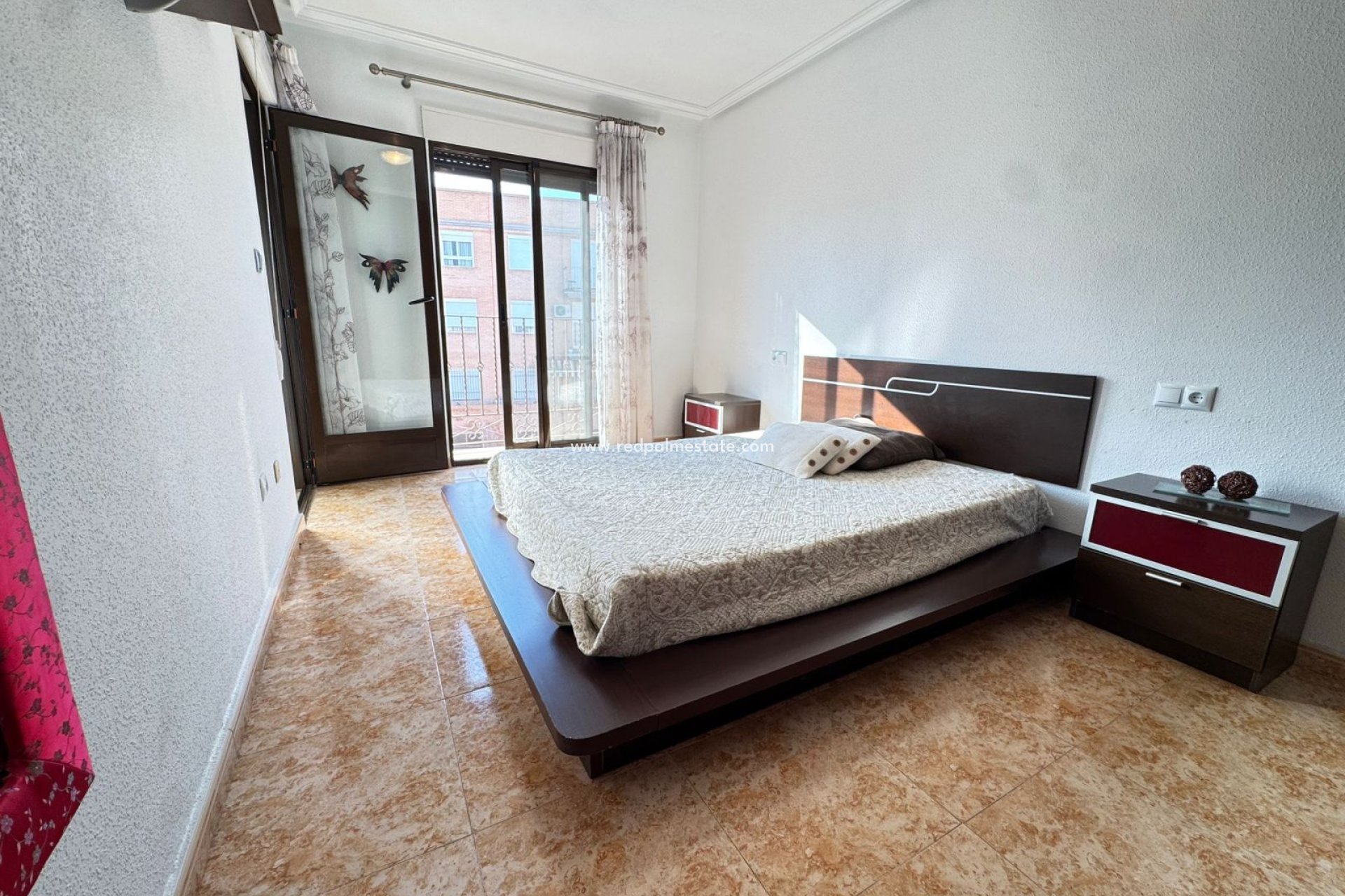 Resale - Town House -
San Miguel de Salinas