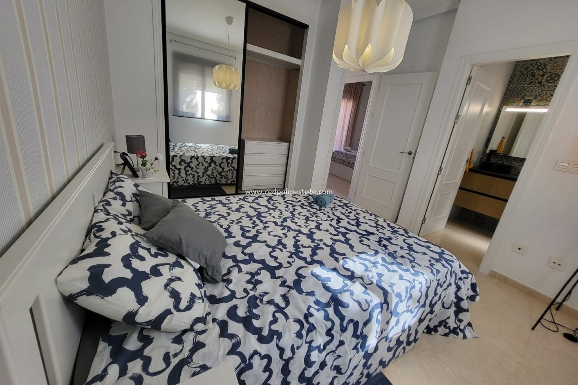 Resale - Town House -
San Miguel de Salinas