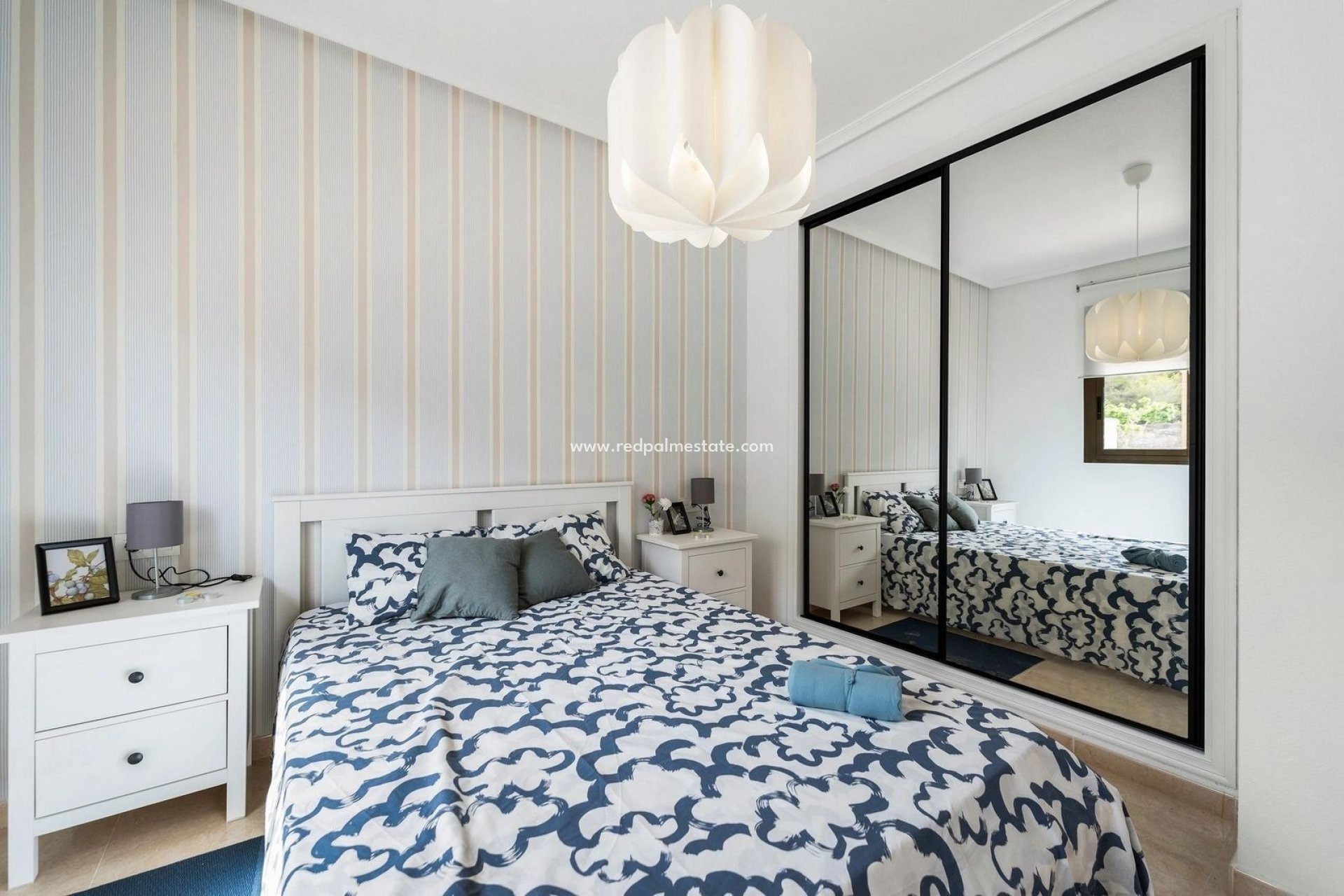 Resale - Town House -
San Miguel de Salinas