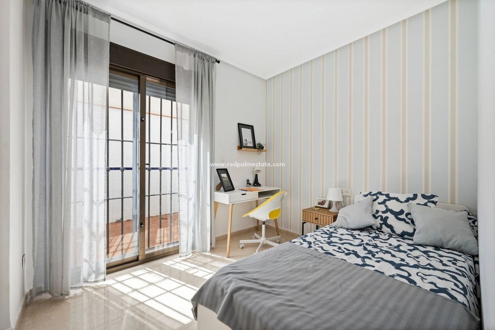 Resale - Town House -
San Miguel de Salinas