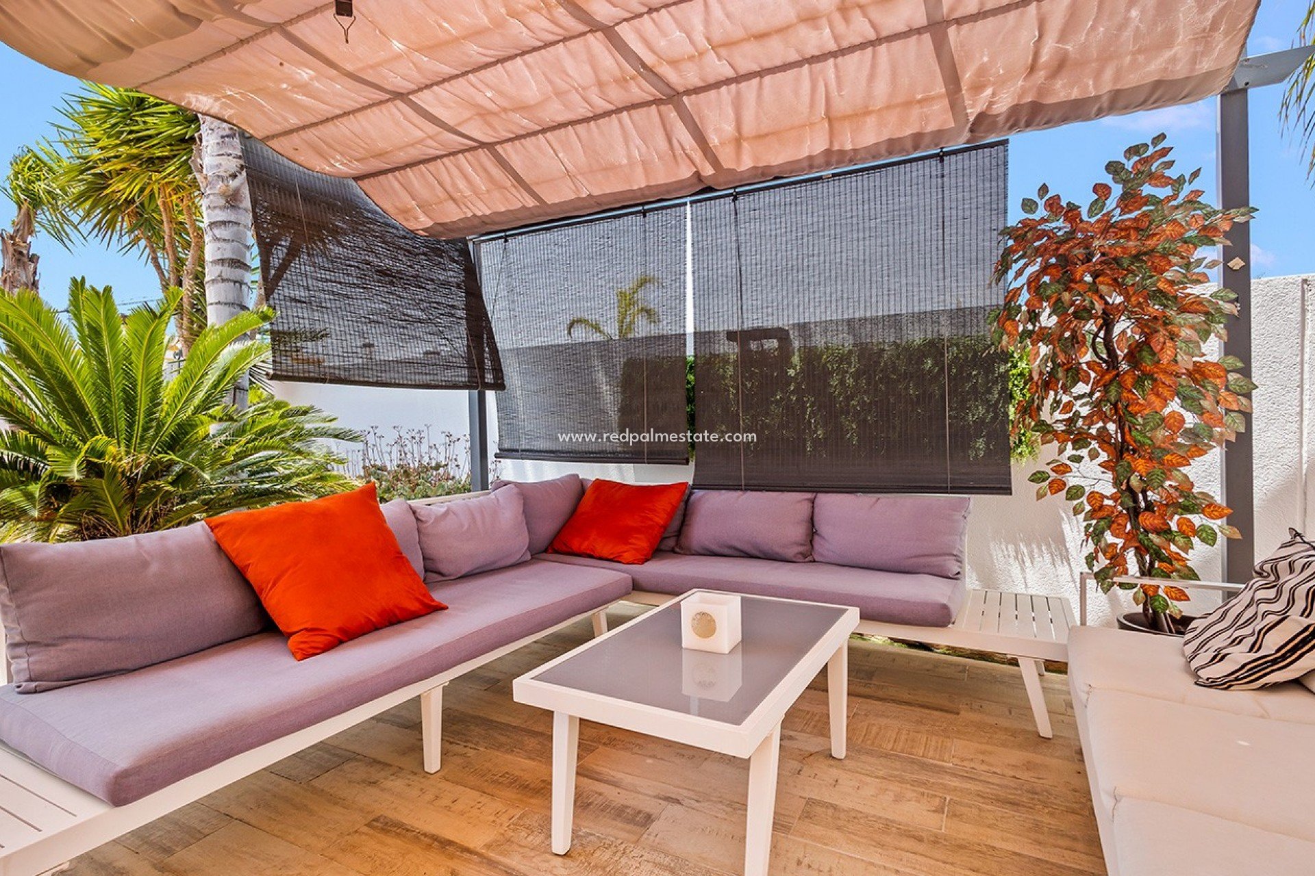 Resale - Town House -
Torre de la Horadada - Pueblo Latino