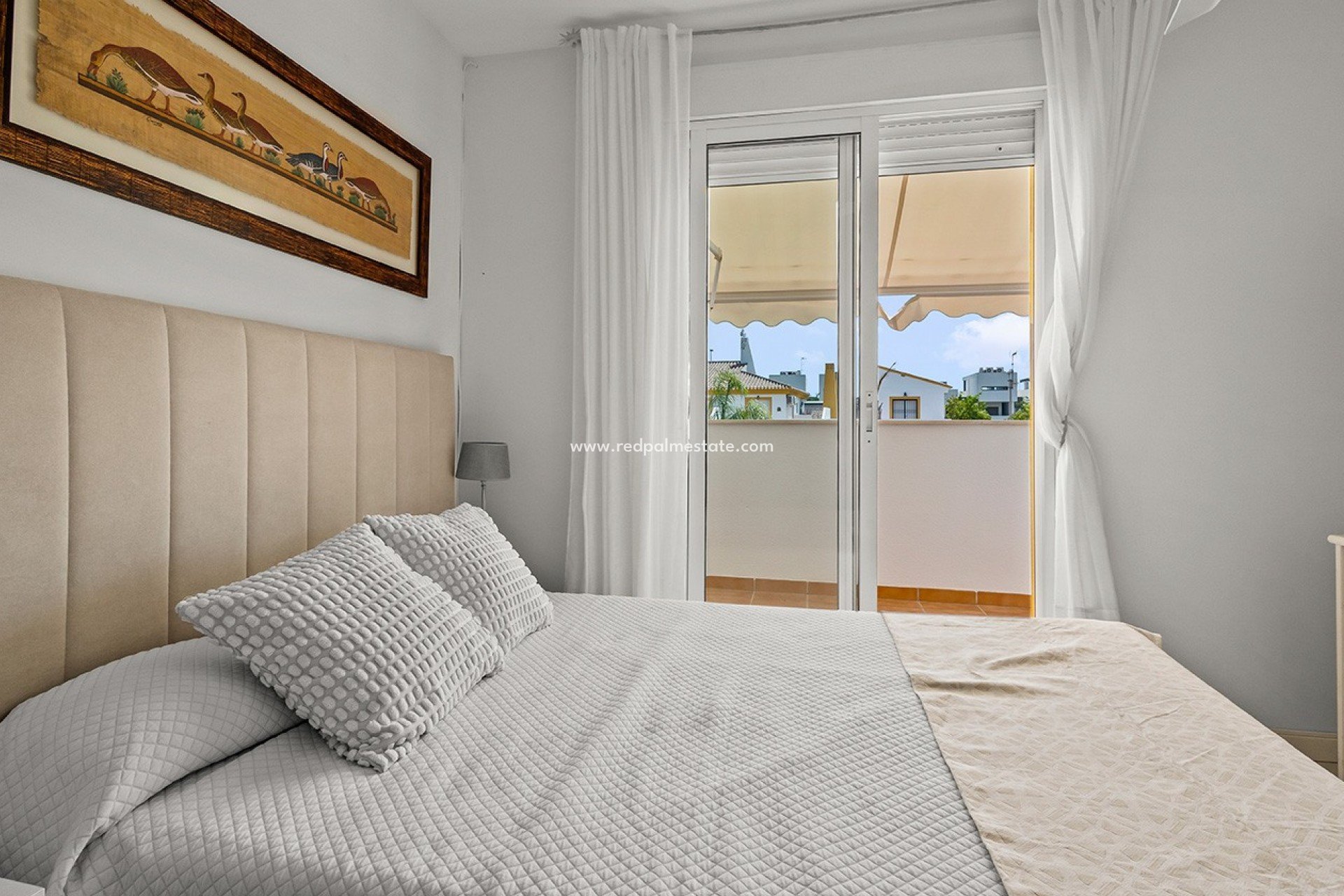 Resale - Town House -
Torre de la Horadada - Pueblo Latino