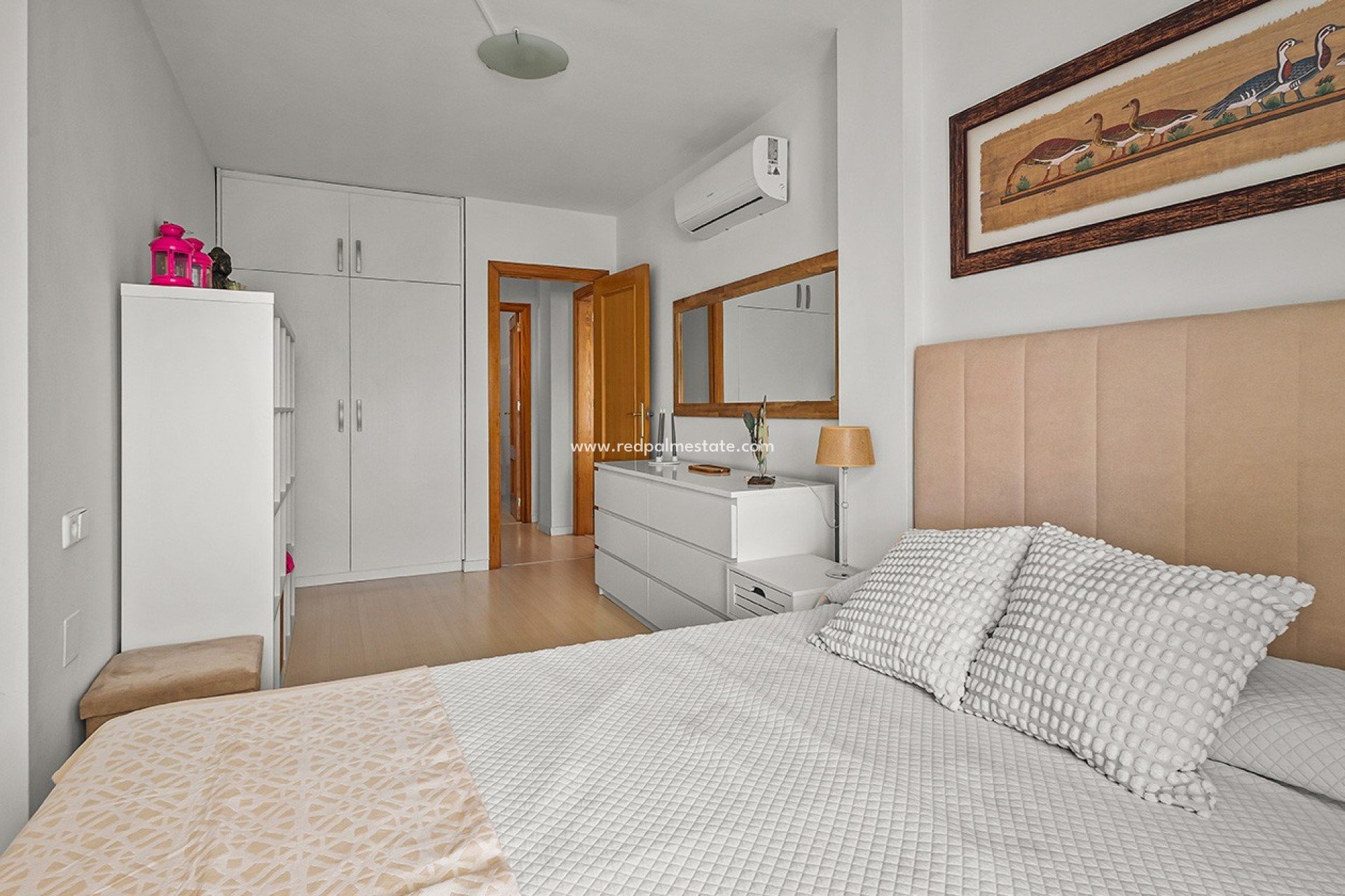 Resale - Town House -
Torre de la Horadada - Pueblo Latino