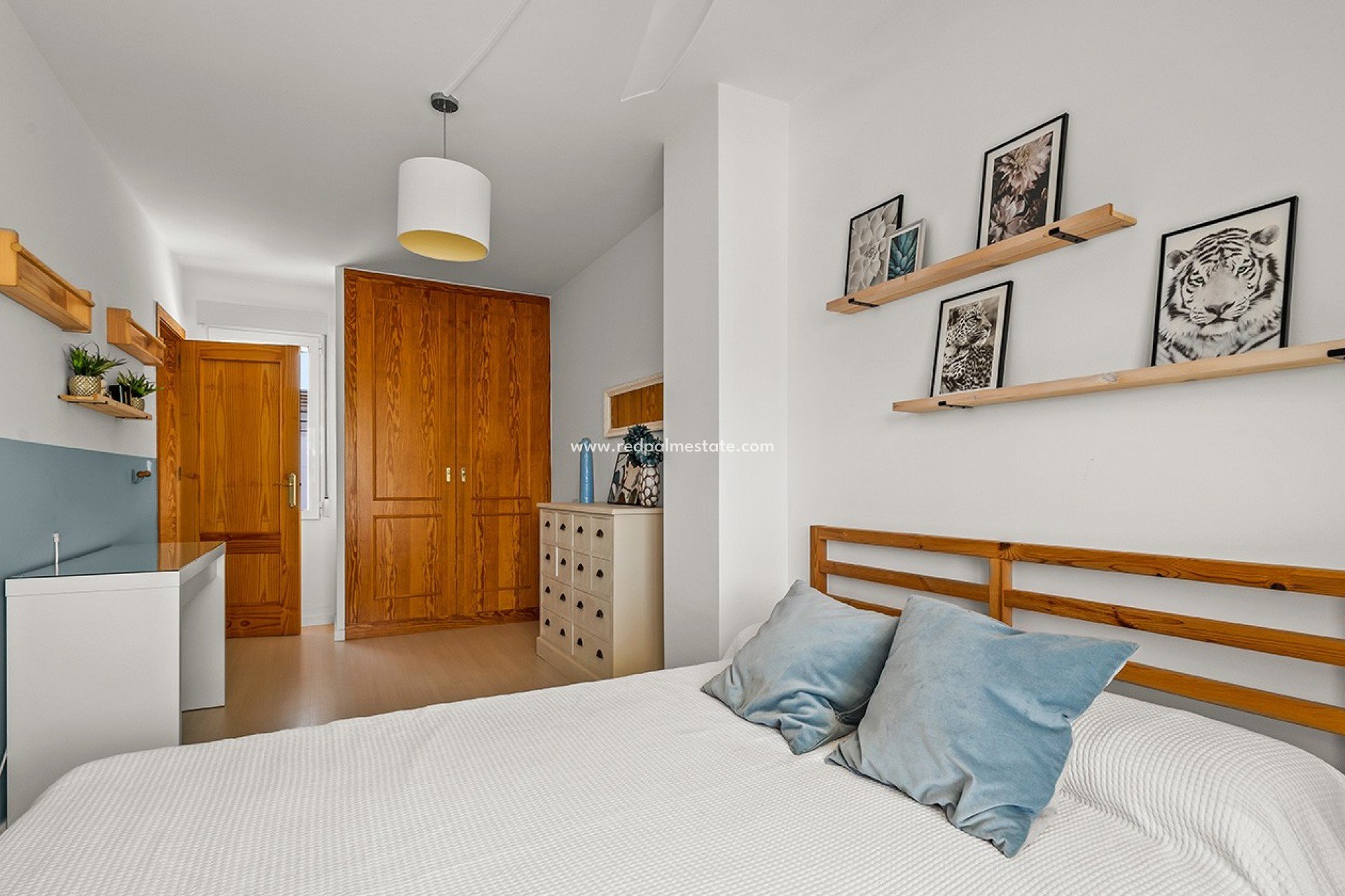 Resale - Town House -
Torre de la Horadada - Pueblo Latino