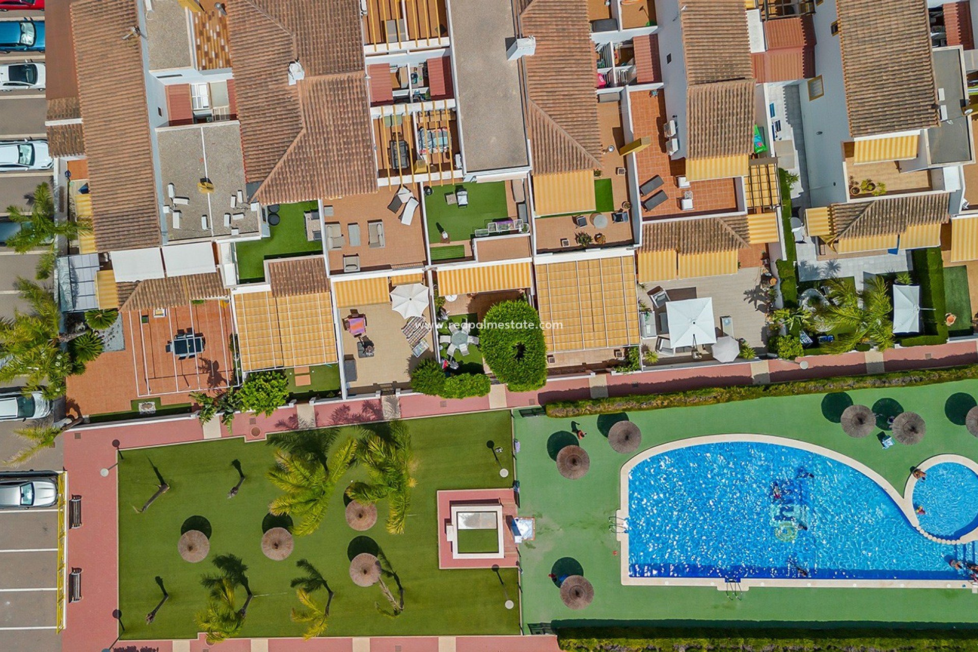 Resale - Town House -
Torre de la Horadada - Pueblo Latino