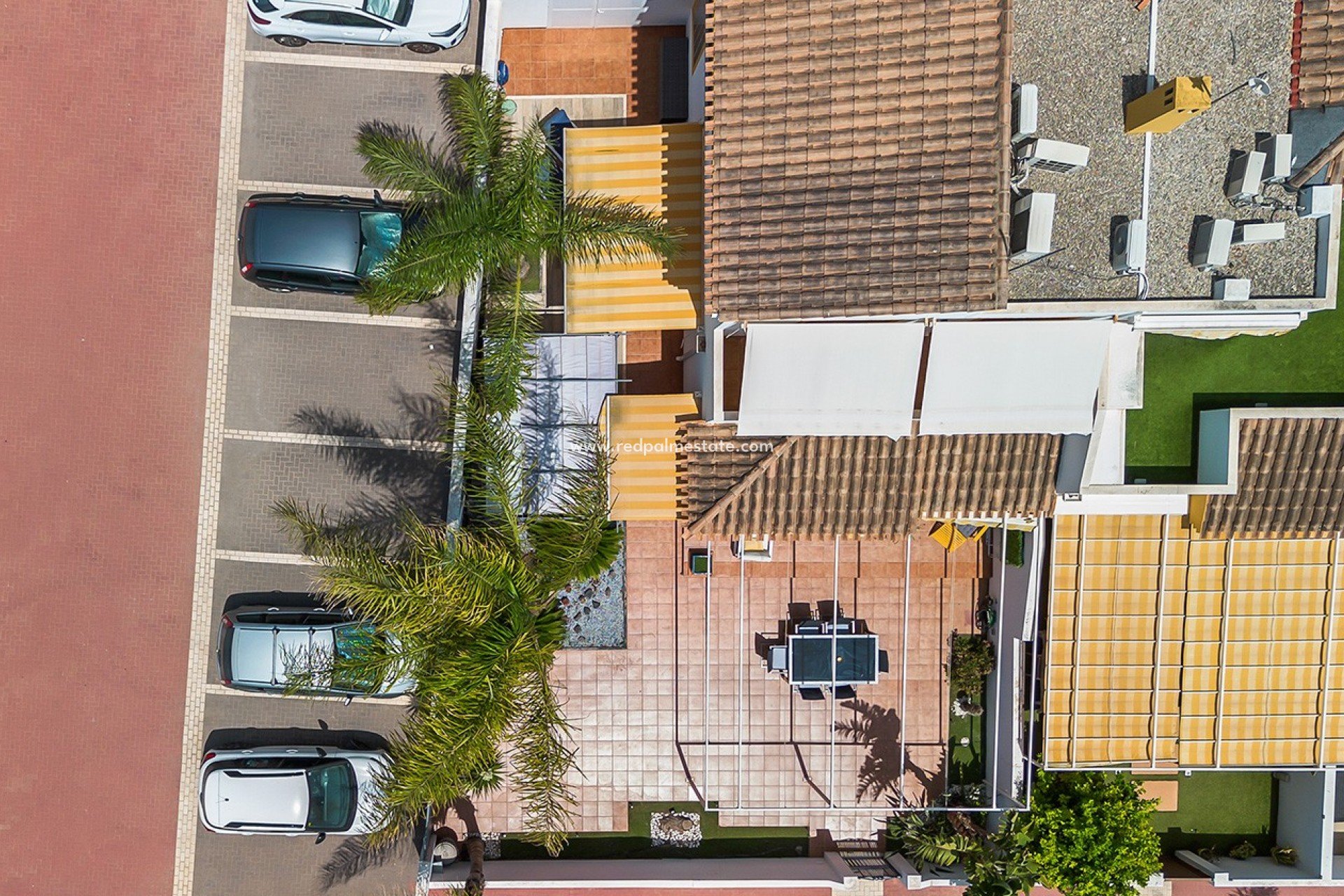 Resale - Town House -
Torre de la Horadada - Pueblo Latino