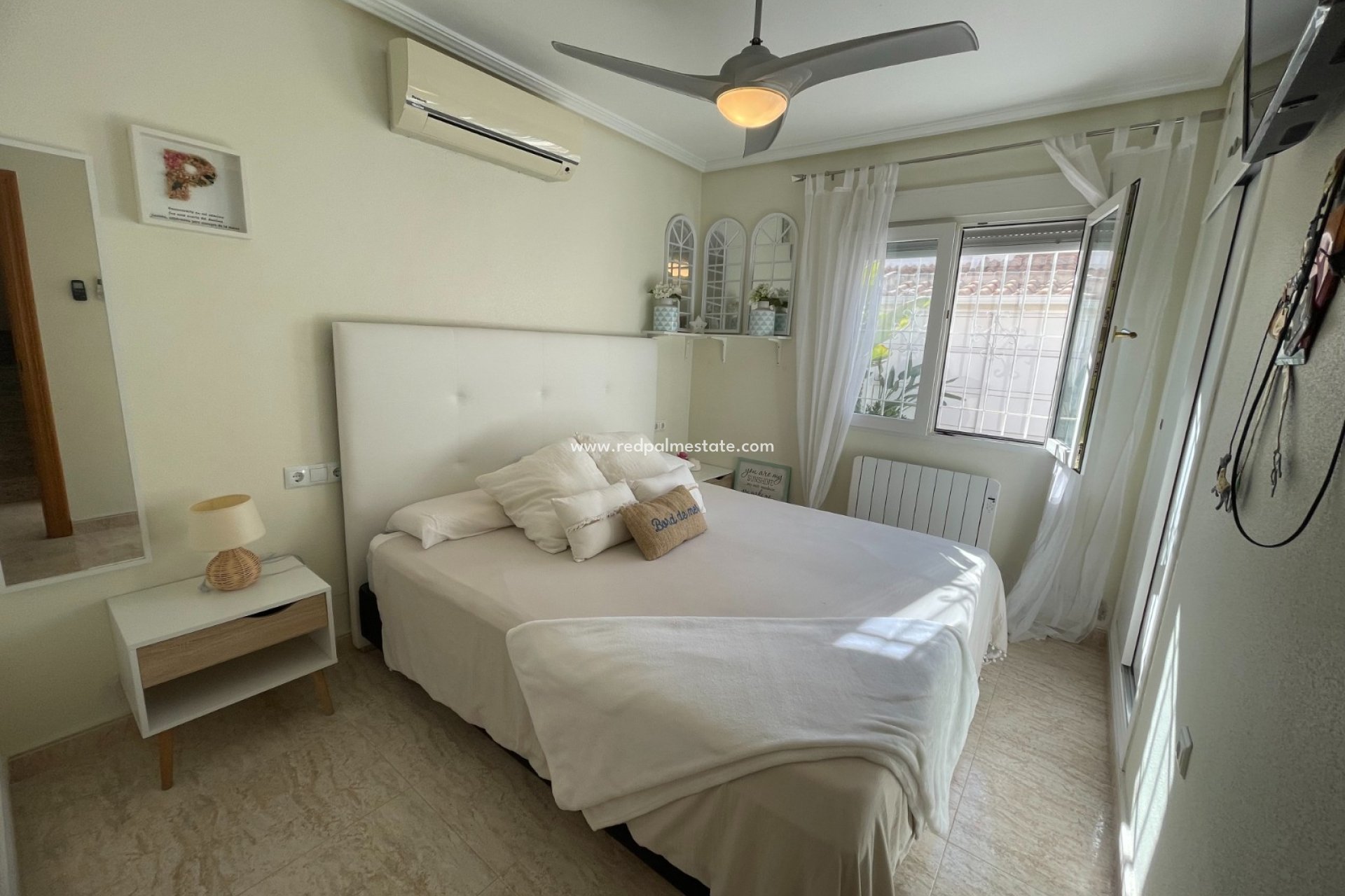 Resale - Town House -
Torre de la Horadada