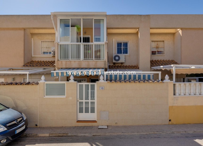 Resale - Town House -
Torrevieja - Aguas Nueva