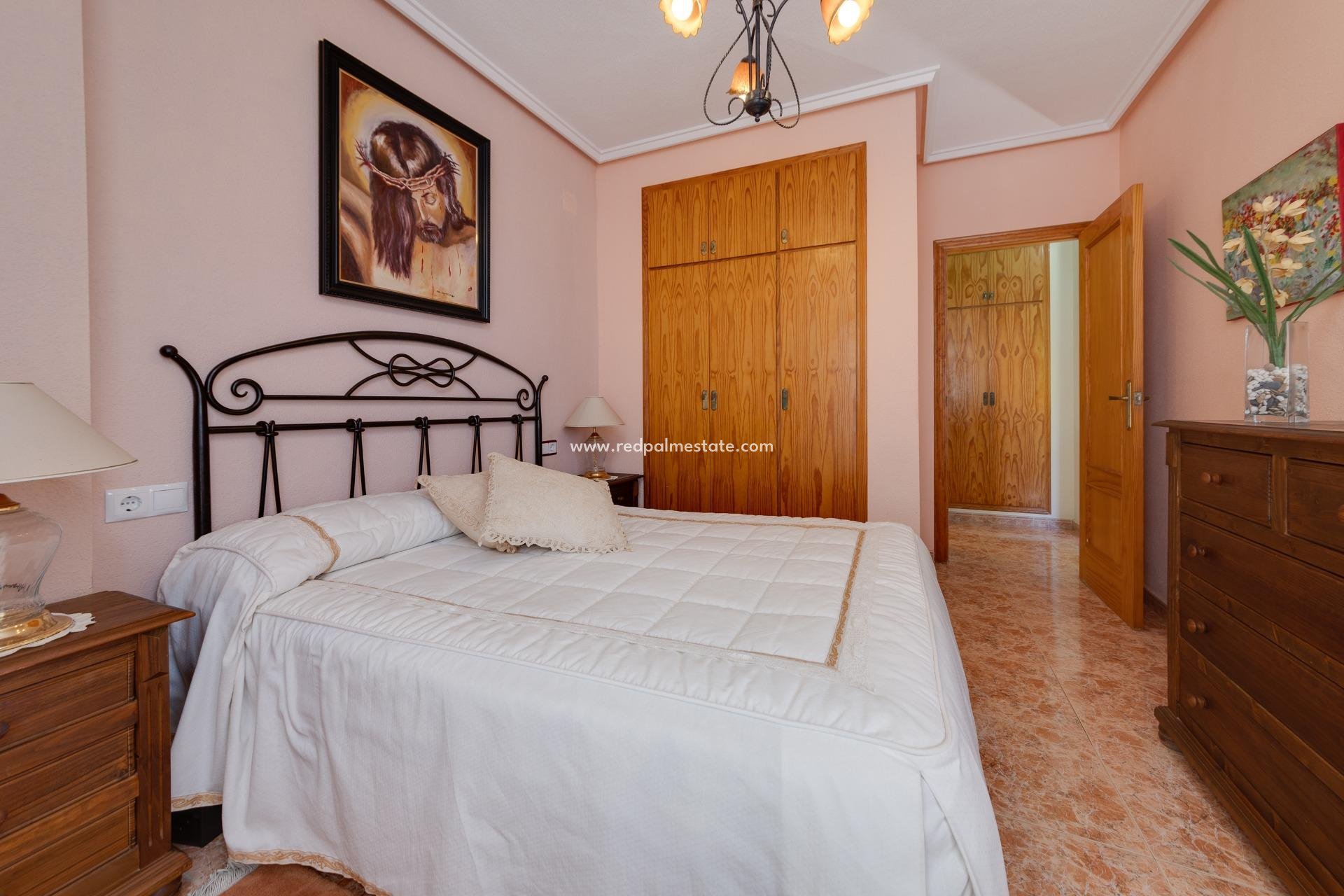 Resale - Town House -
Torrevieja - Aguas Nueva