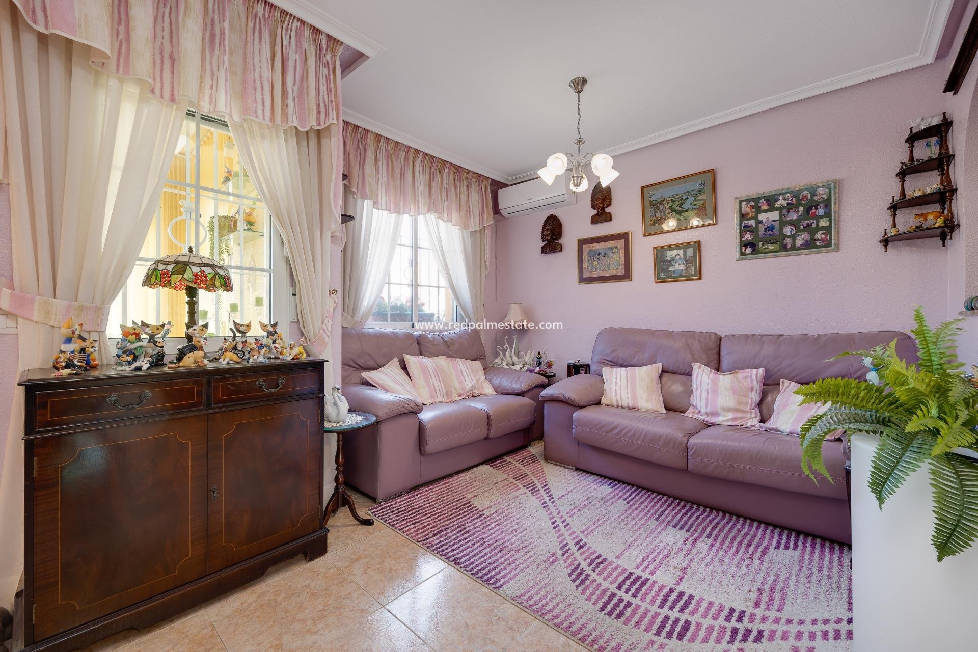 Resale - Town House -
Torrevieja - Aguas Nueva