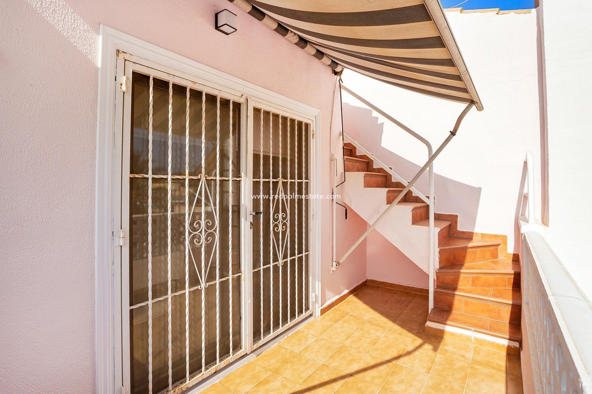 Resale - Town House -
Torrevieja - Aguas Nueva