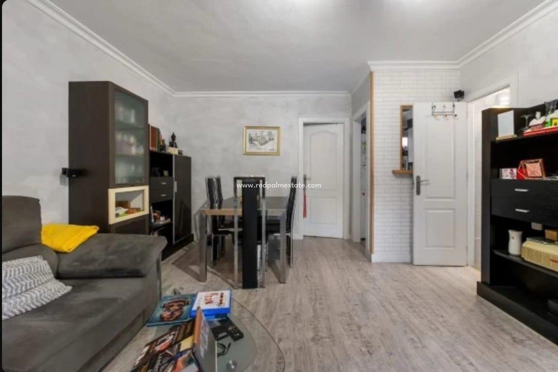 Resale - Town House -
Torrevieja - Aguas Nueva