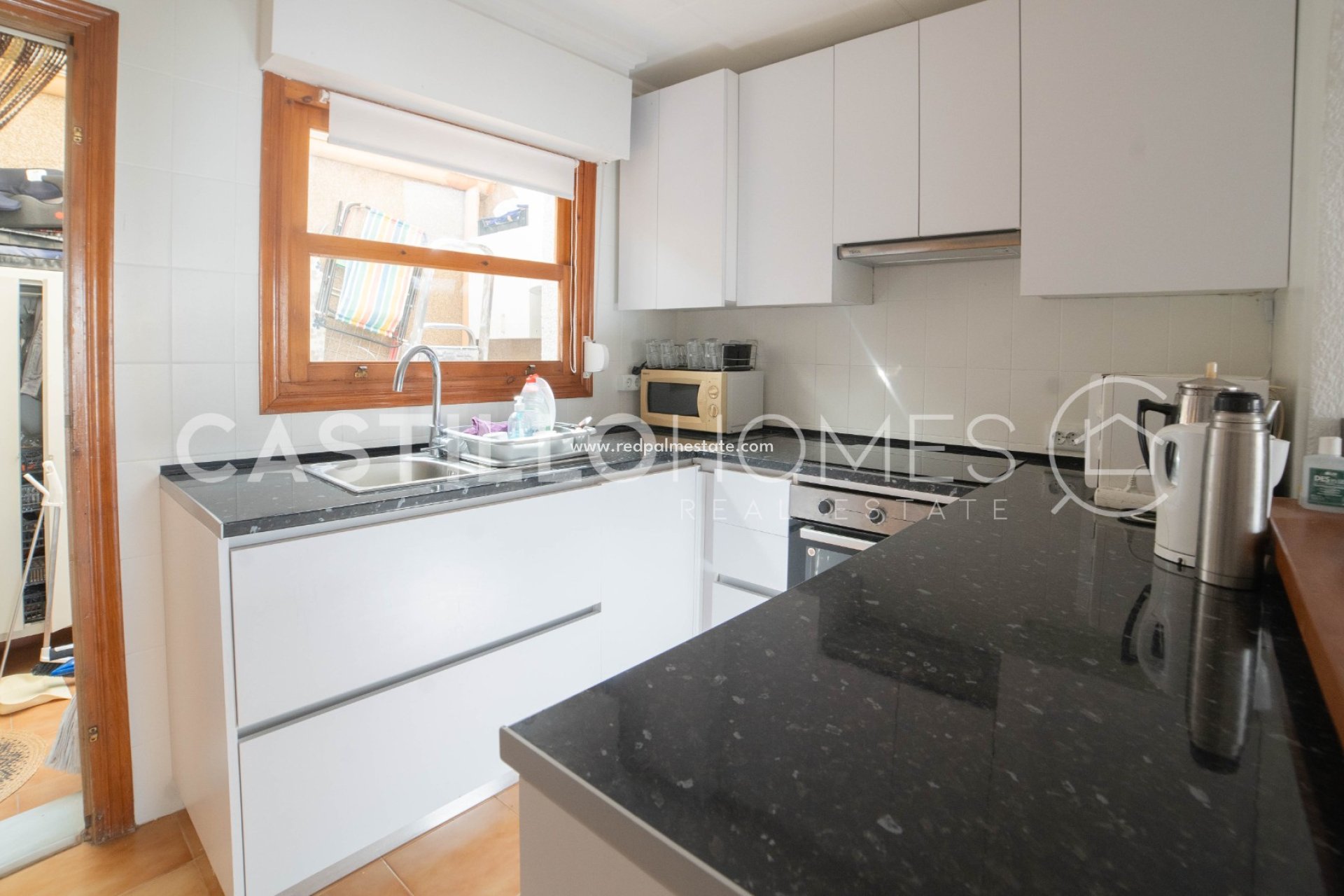 Resale - Town House -
Torrevieja - Aguas Nueva