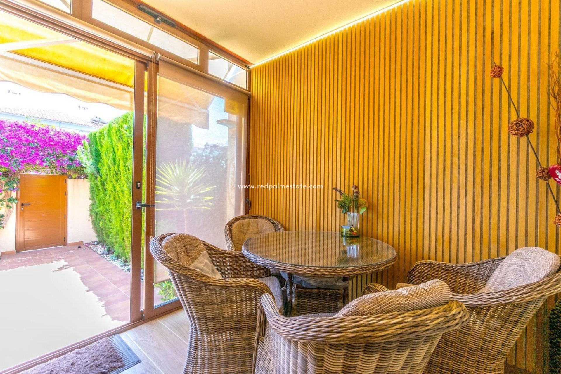 Resale - Town House -
Torrevieja - Aguas Nueva