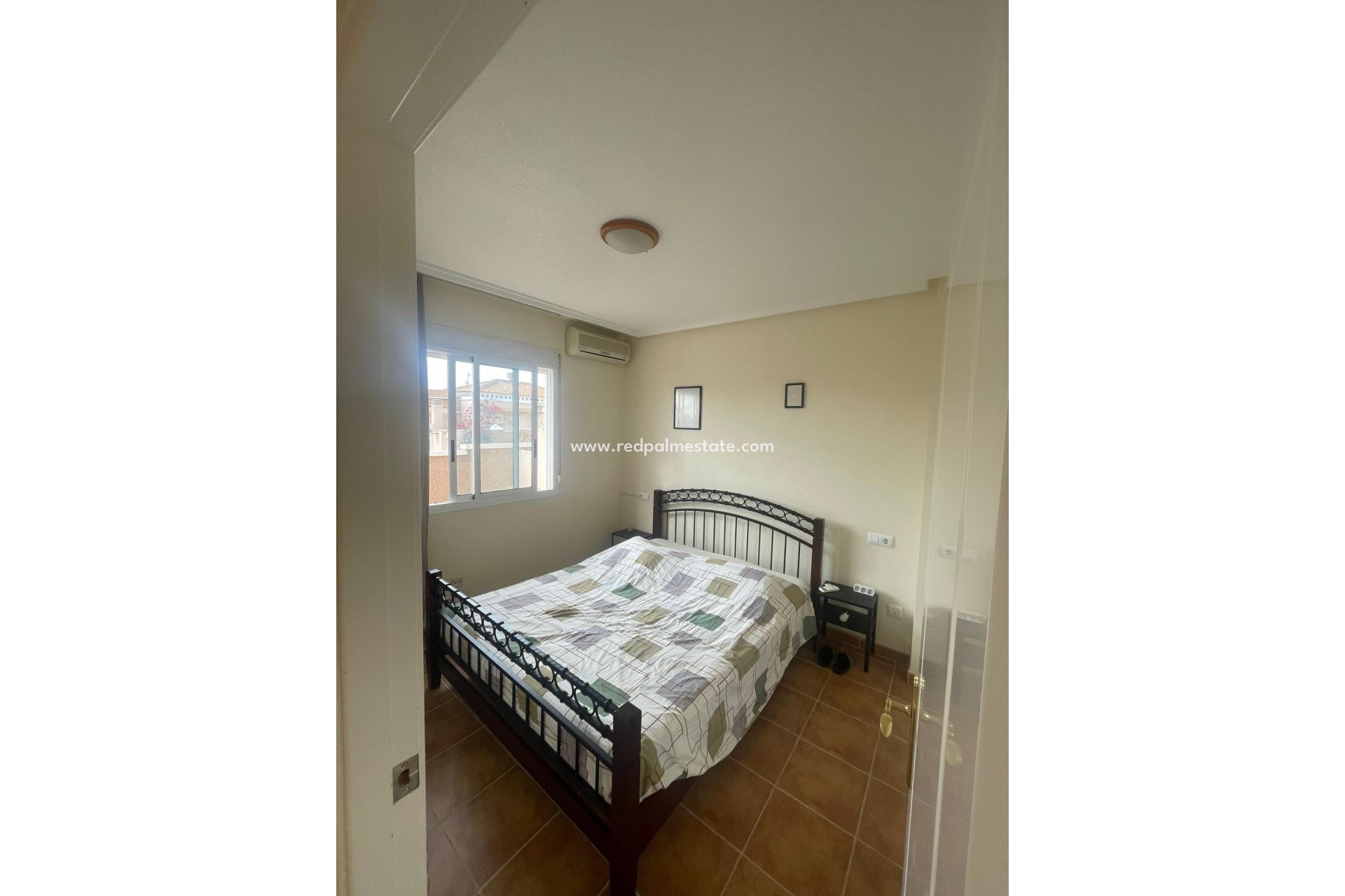 Resale - Town House -
Torrevieja - Aguas Nueva