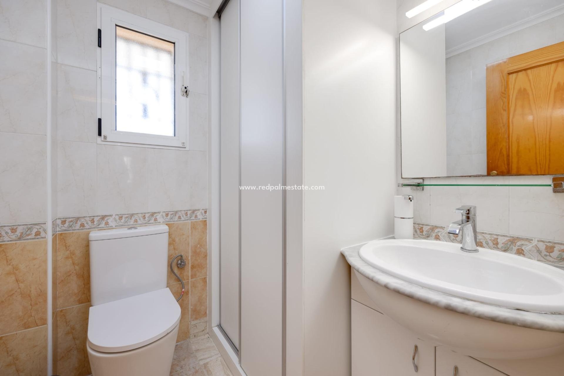 Resale - Town House -
Torrevieja - Aguas Nueva