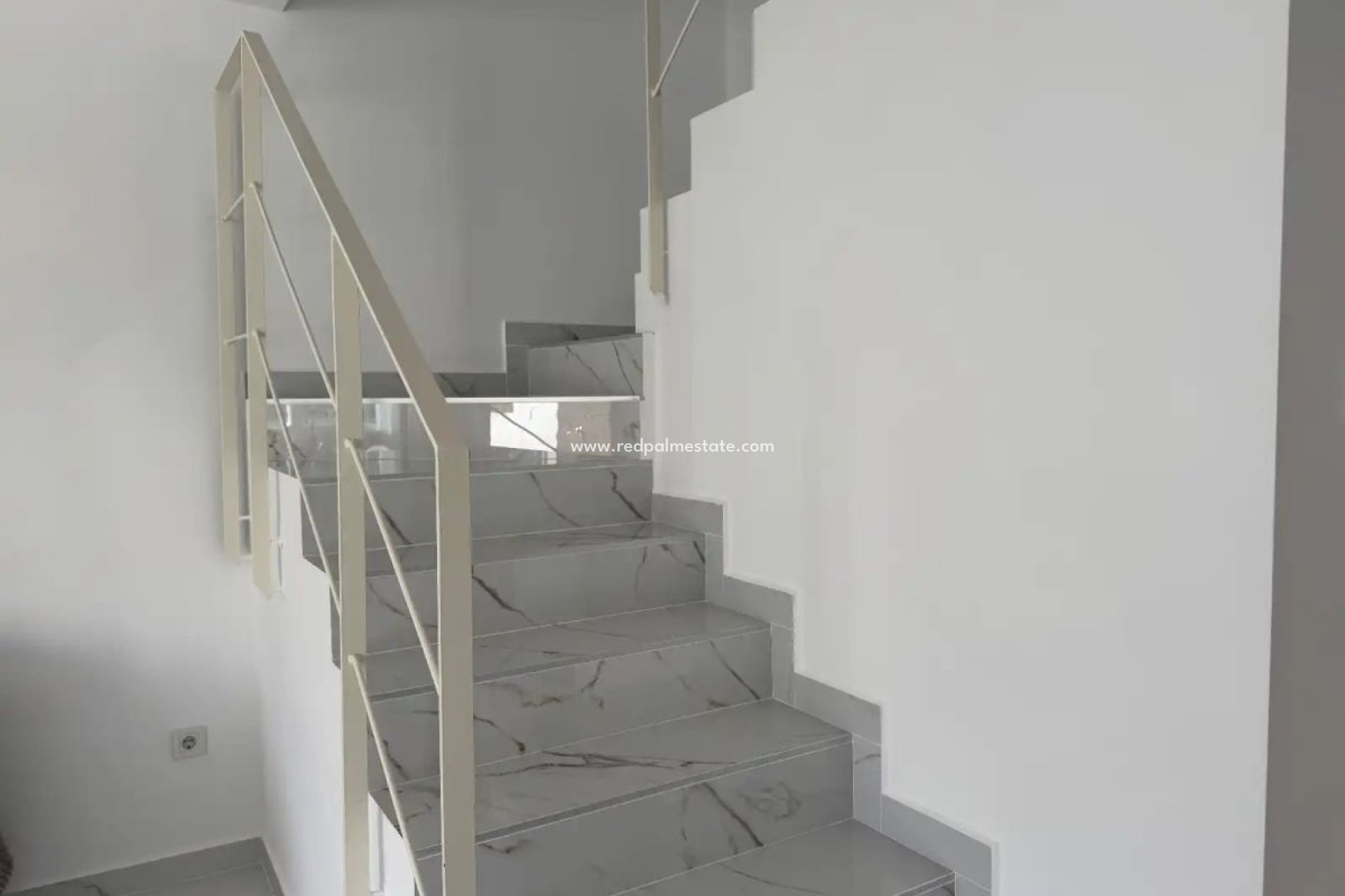 Resale - Town House -
Torrevieja - Aguas Nuevas