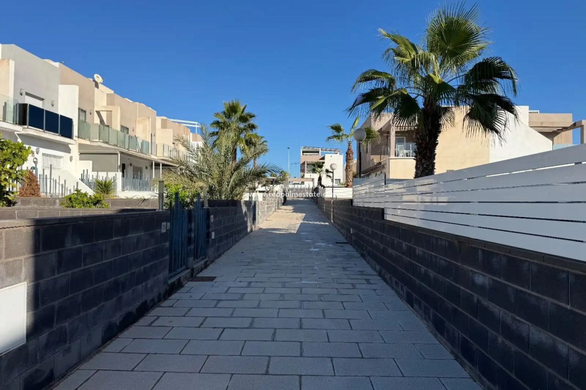 Resale - Town House -
Torrevieja - Aguas Nuevas