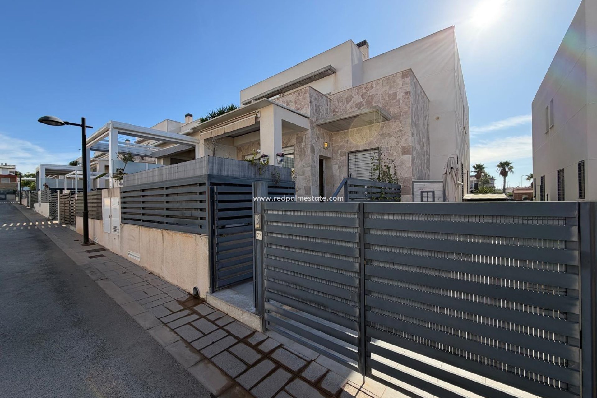 Resale - Town House -
Torrevieja - Aguas Nuevas