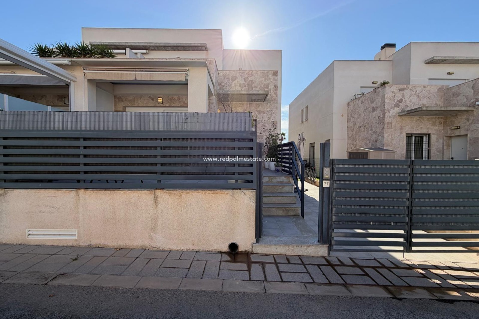 Resale - Town House -
Torrevieja - Aguas Nuevas