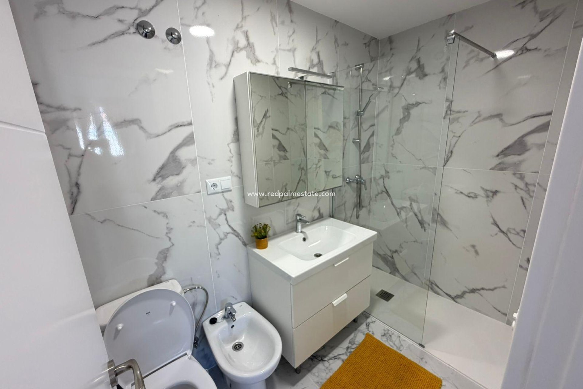 Resale - Town House -
Torrevieja - Cabo cervera