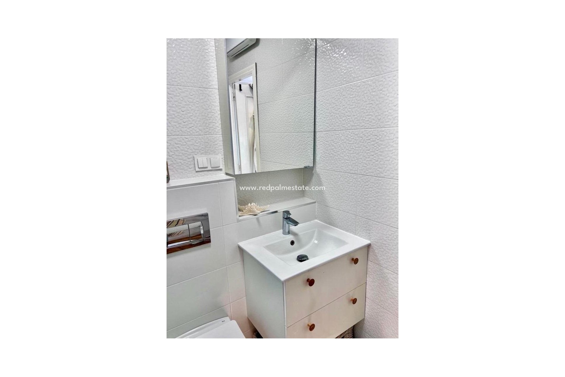 Resale - Town House -
Torrevieja - Calas blanca