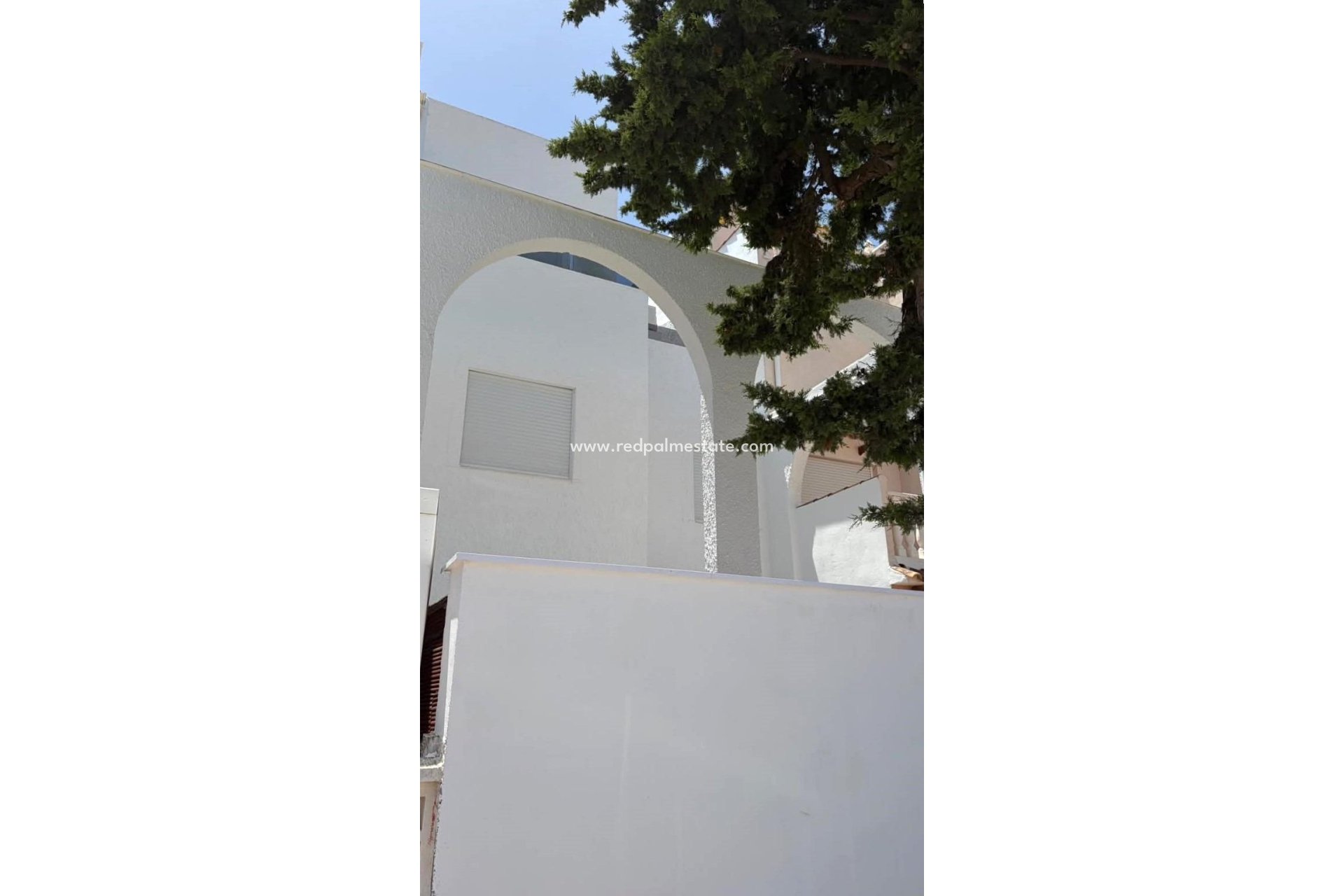 Resale - Town House -
Torrevieja - Calas blanca