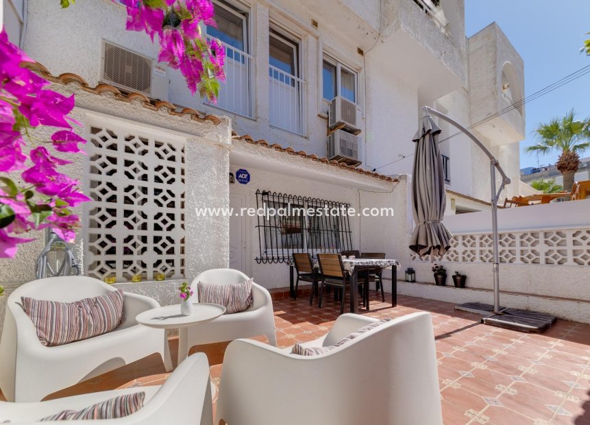 Resale - Town House -
Torrevieja - Calas blanca