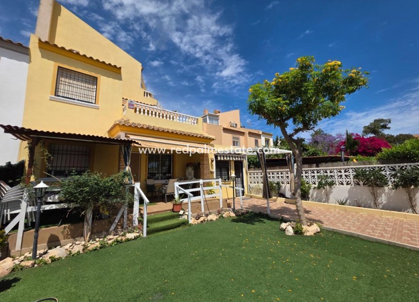 Resale - Town House -
Torrevieja - Calas blanca