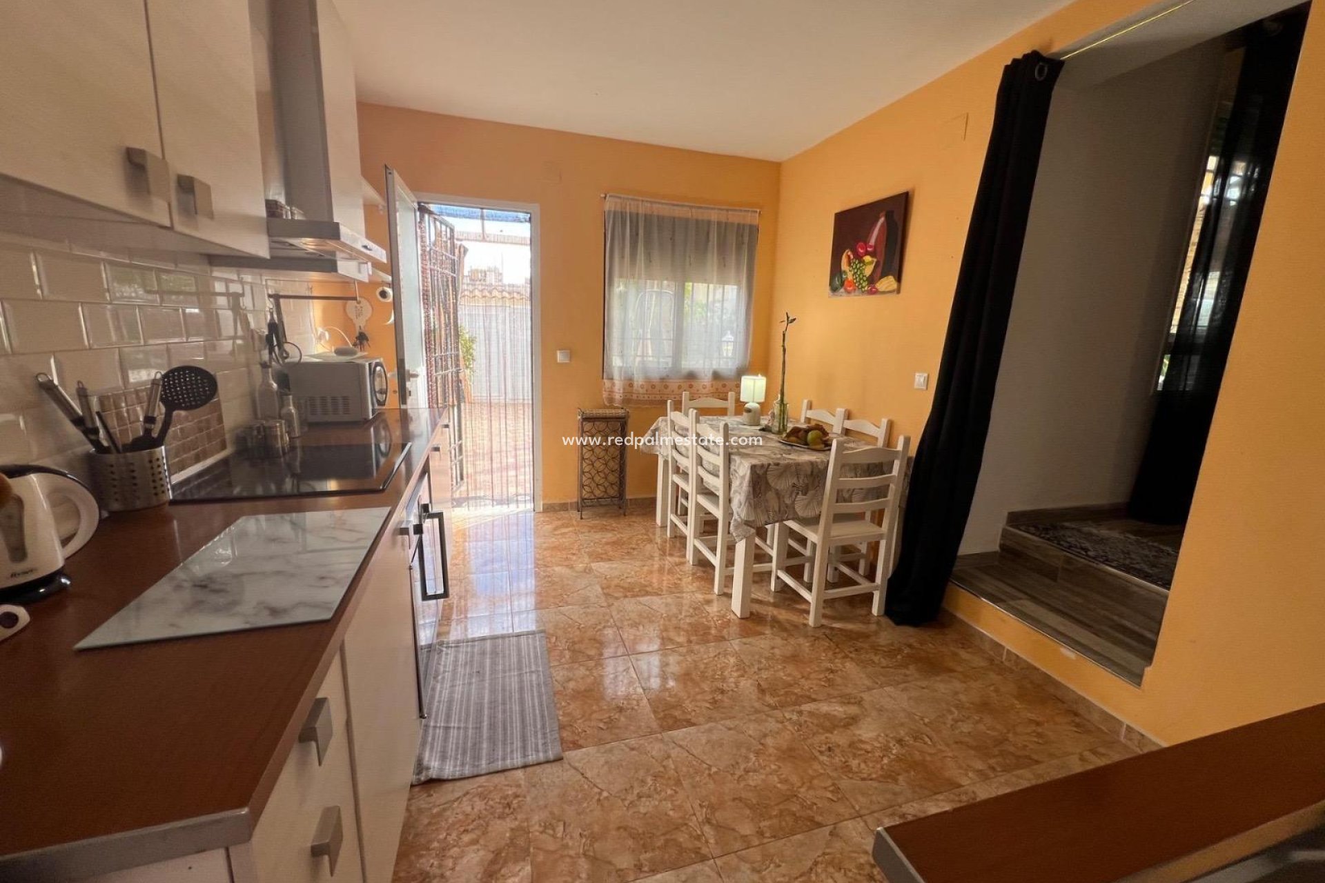 Resale - Town House -
Torrevieja - Calas blanca