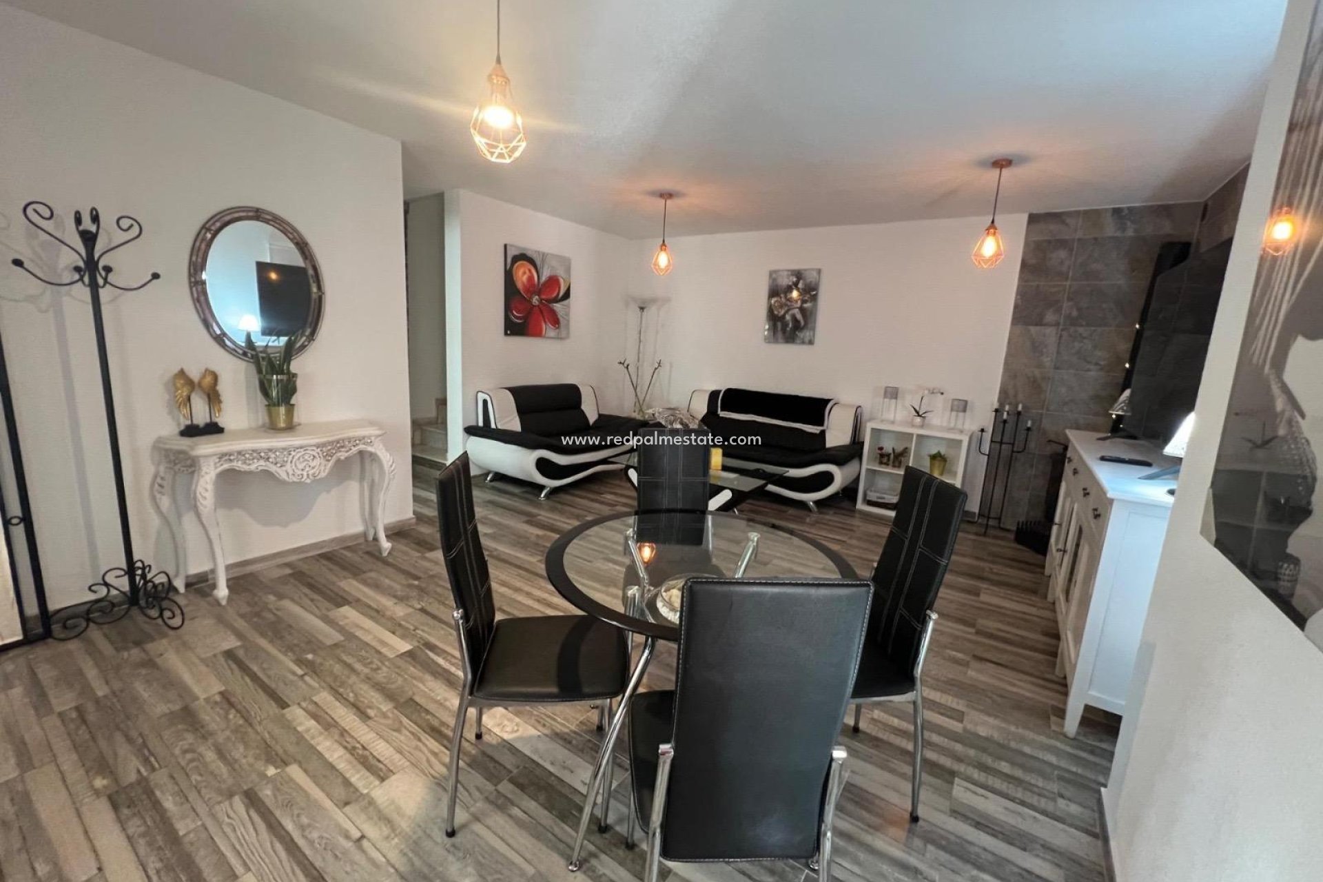 Resale - Town House -
Torrevieja - Calas blanca