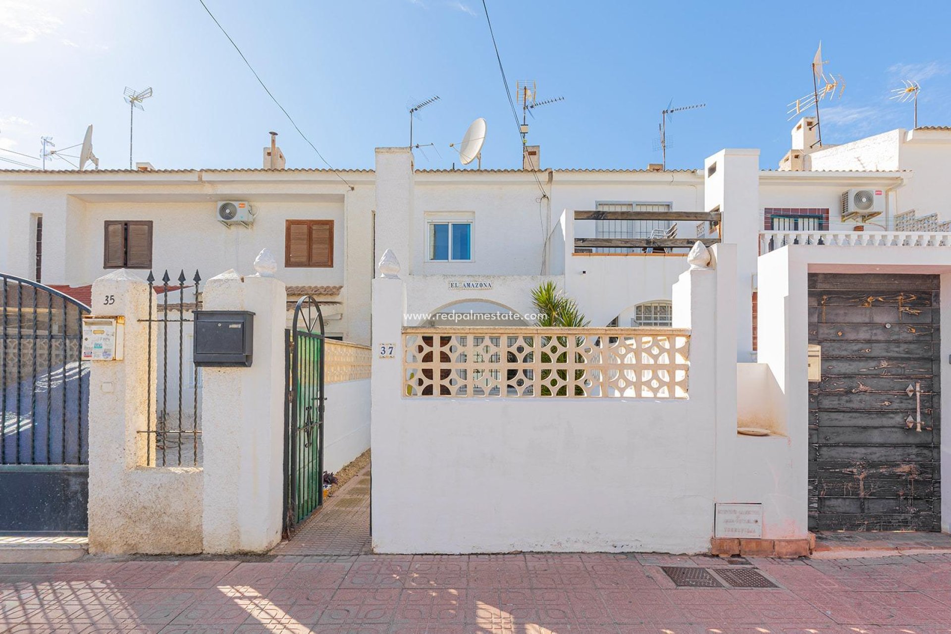 Resale - Town House -
Torrevieja - Calas blanca