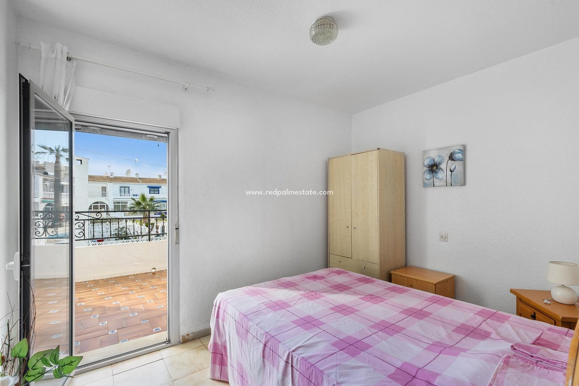 Resale - Town House -
Torrevieja - Calas blanca