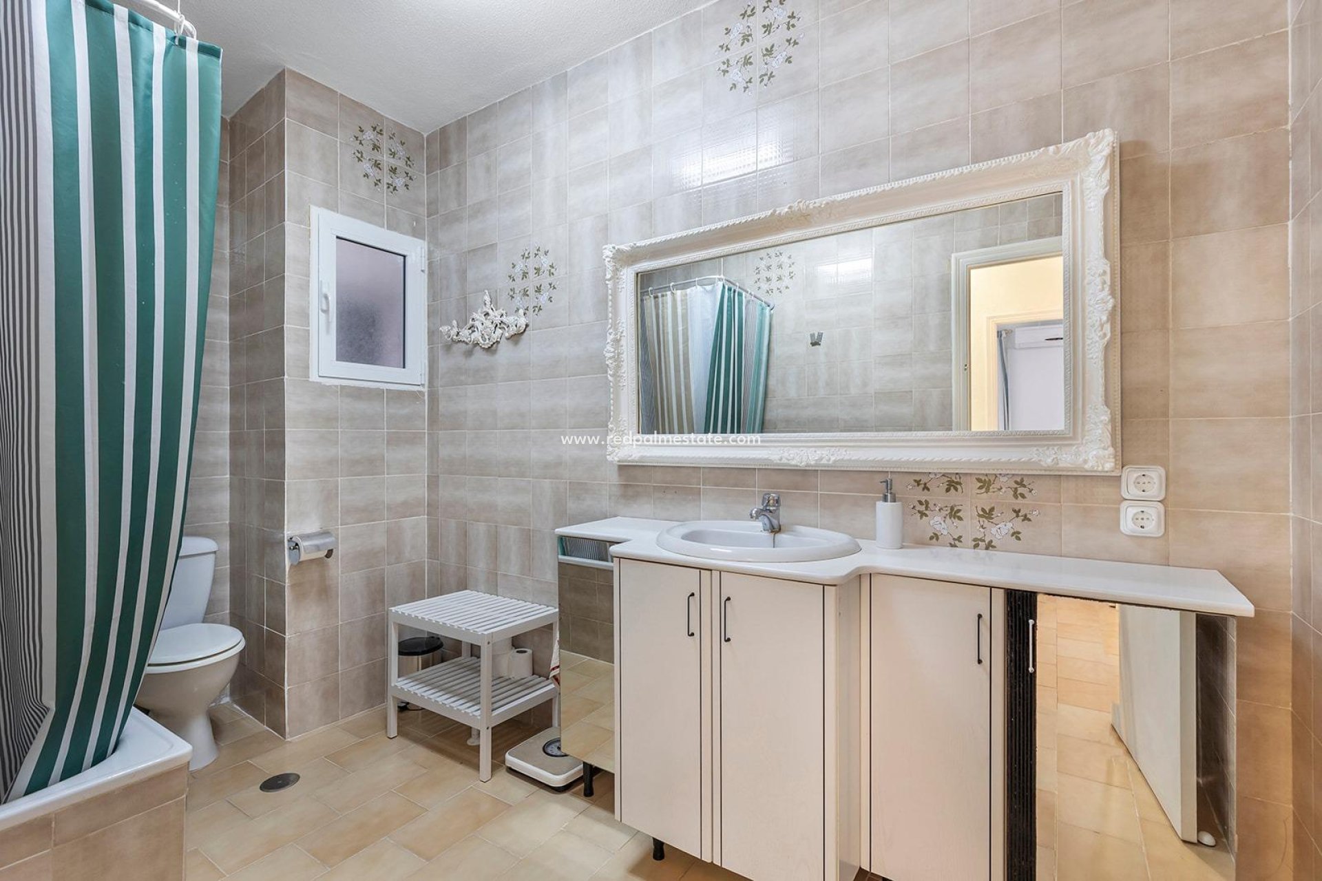 Resale - Town House -
Torrevieja - Calas blanca