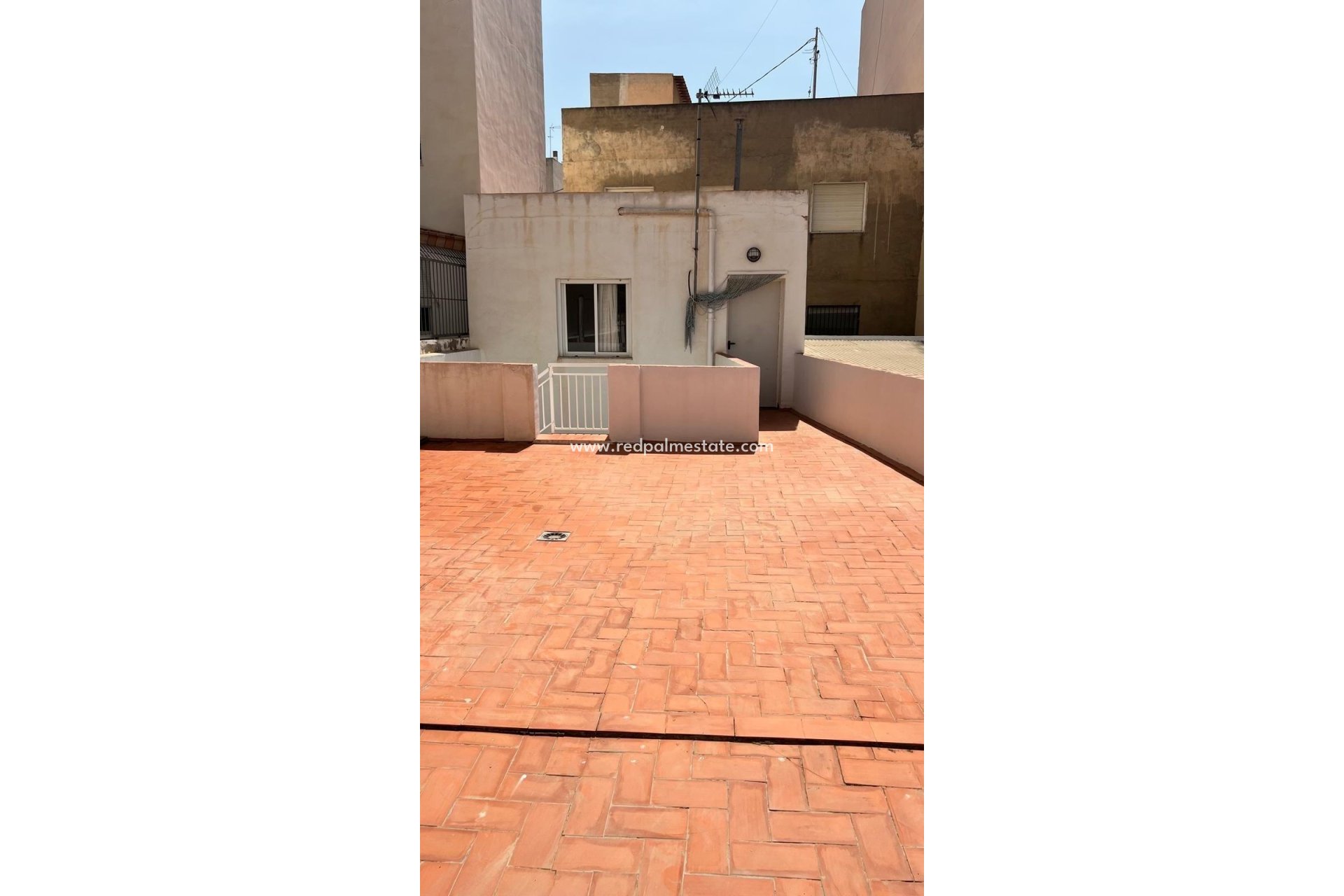 Resale - Town House -
Torrevieja - Center