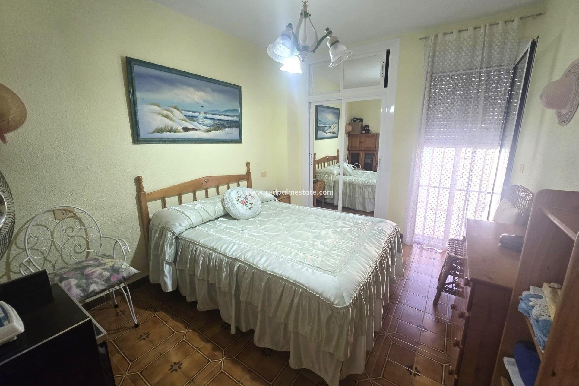 Resale - Town House -
Torrevieja - Centro Torrevieja