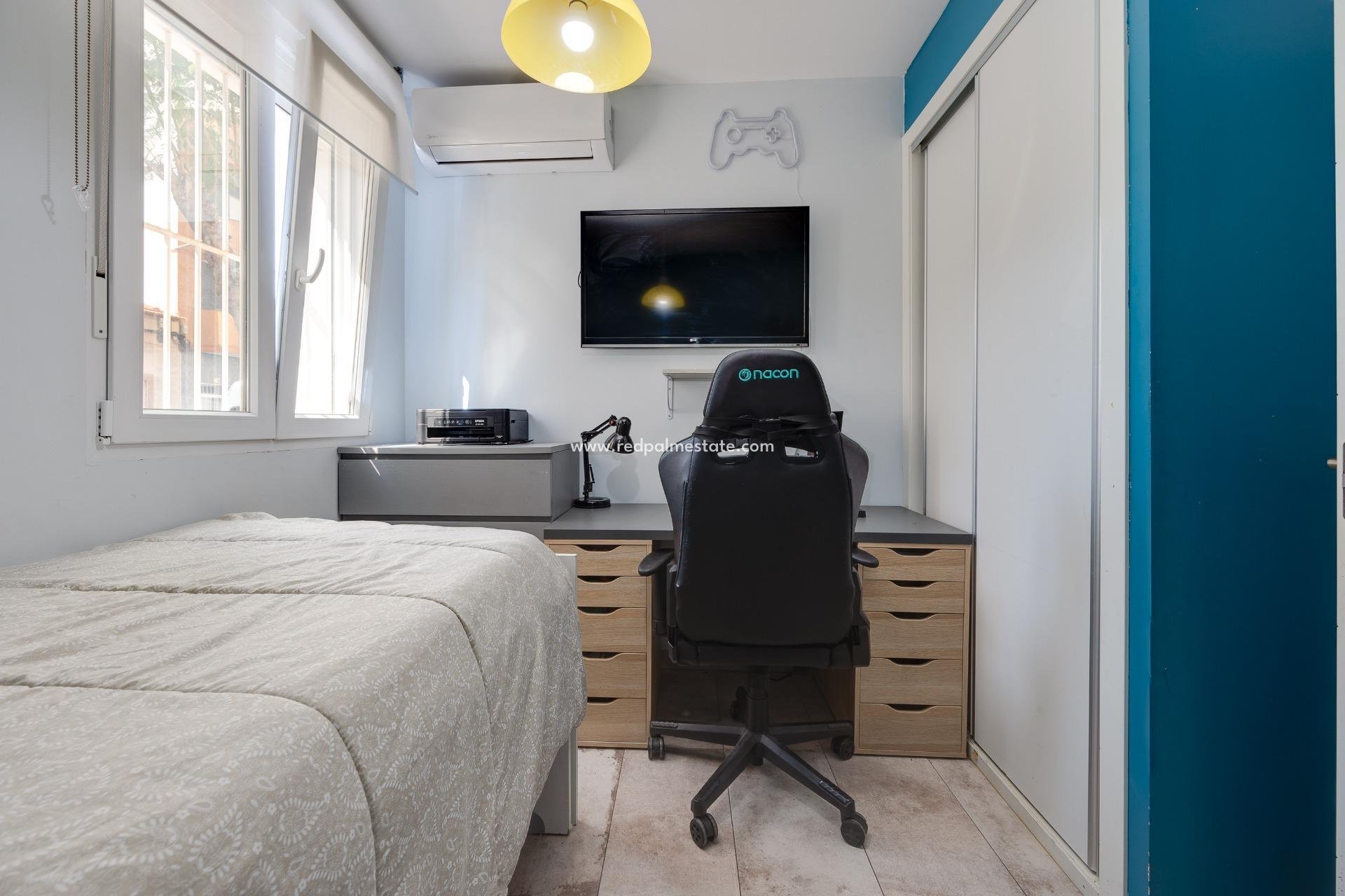 Resale - Town House -
Torrevieja - Centro Torrevieja