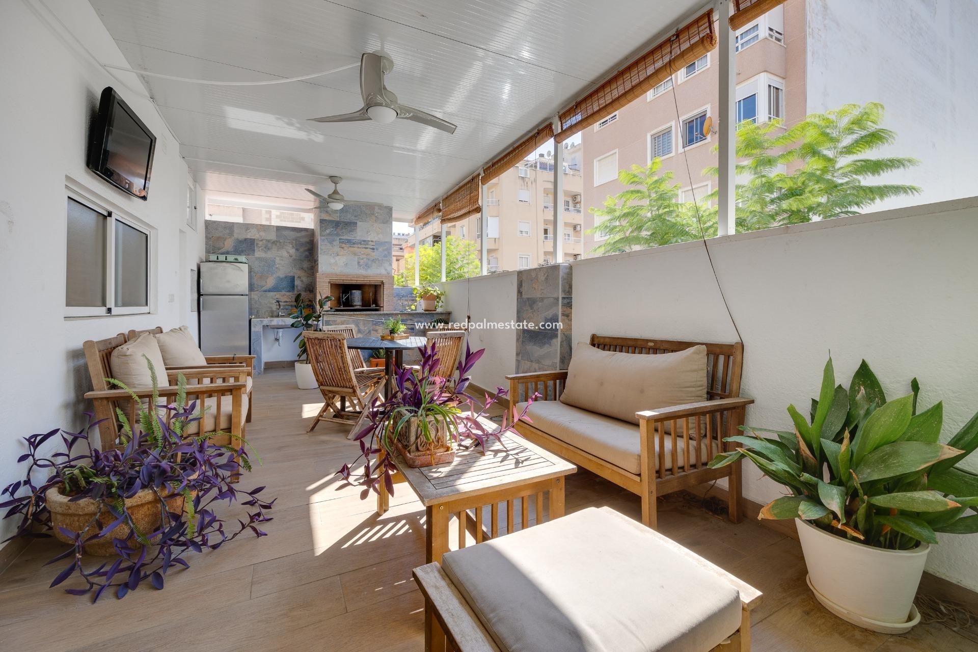 Resale - Town House -
Torrevieja - Centro Torrevieja