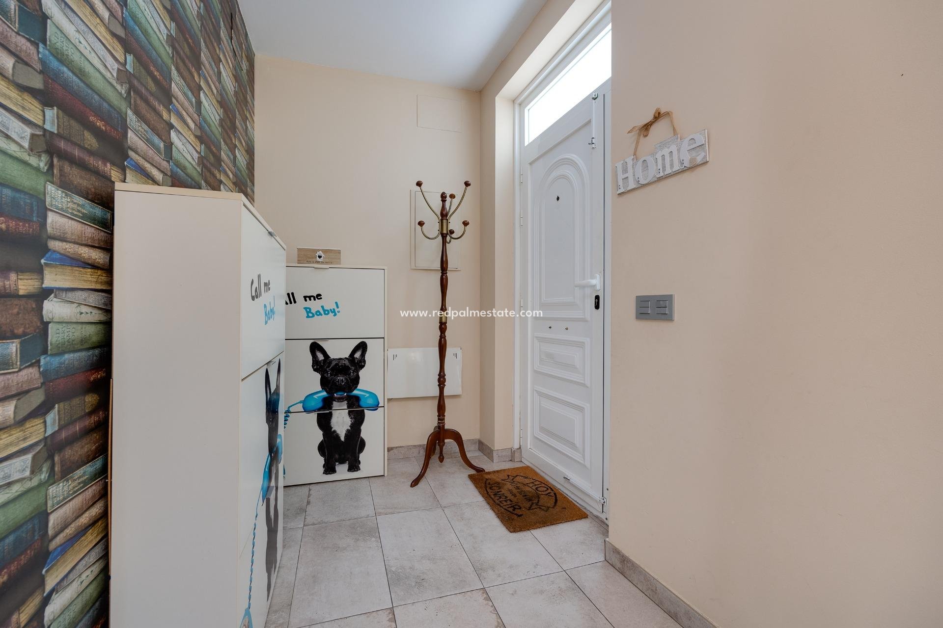 Resale - Town House -
Torrevieja - Centro