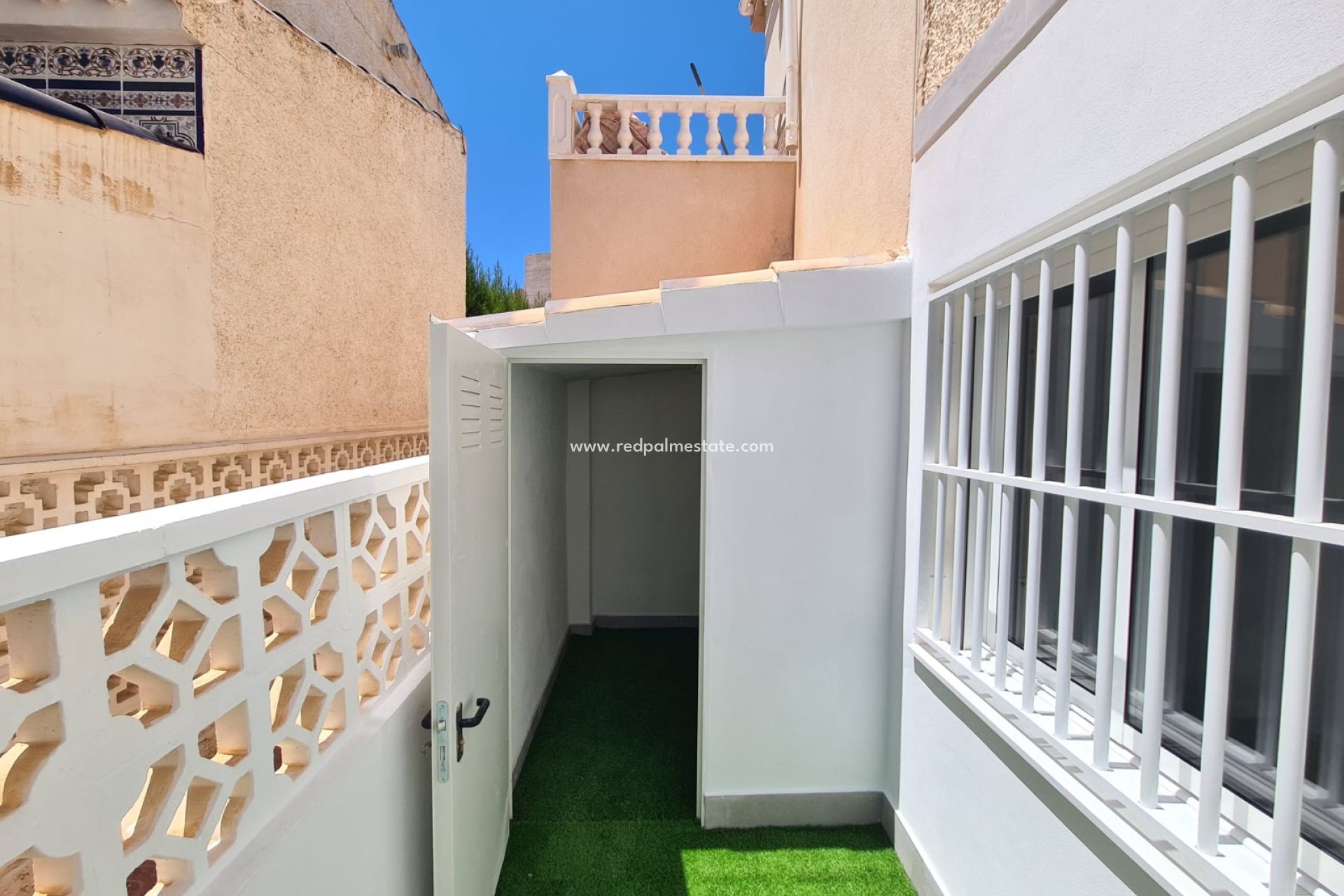 Resale - Town House -
Torrevieja - Costa Blanca