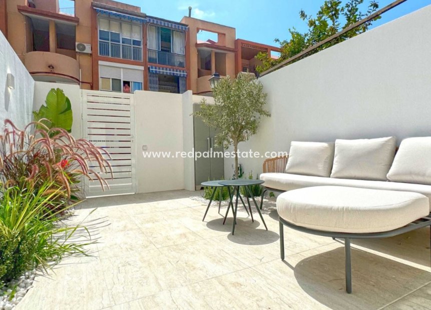 Resale - Town House -
Torrevieja - Costa Blanca