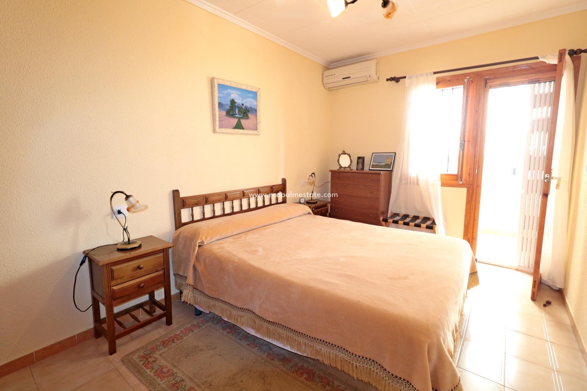 Resale - Town House -
Torrevieja - El Acequión - Los Náufragos