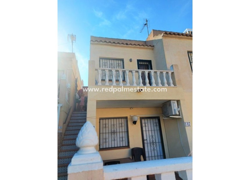 Resale - Town House -
Torrevieja - El Limonar