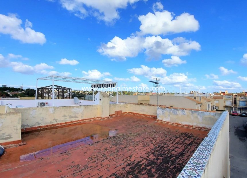 Resale - Town House -
Torrevieja - El Limonar