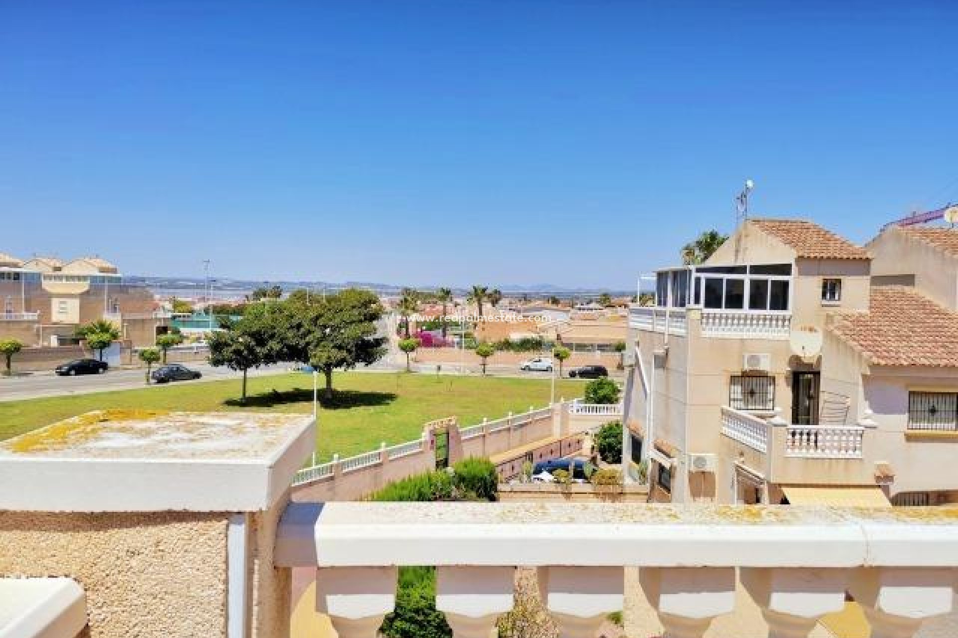 Resale - Town House -
Torrevieja - El limonar