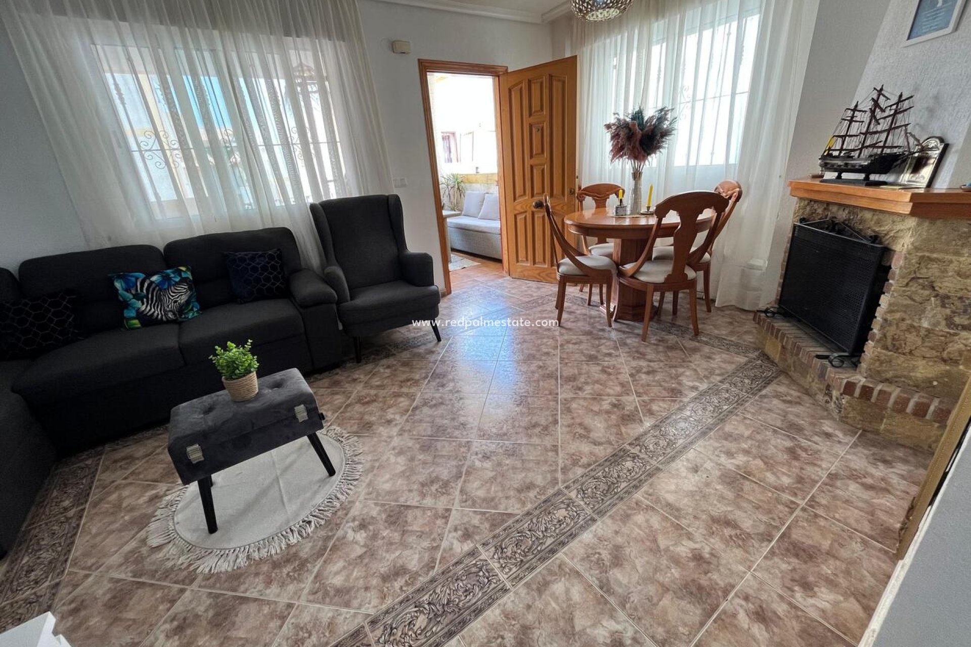 Resale - Town House -
Torrevieja - La Florida