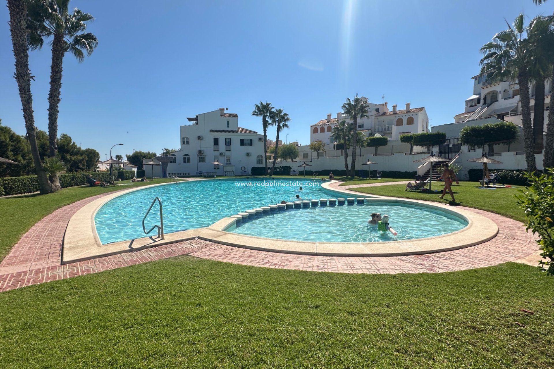 Resale - Town House -
Torrevieja - La Mata