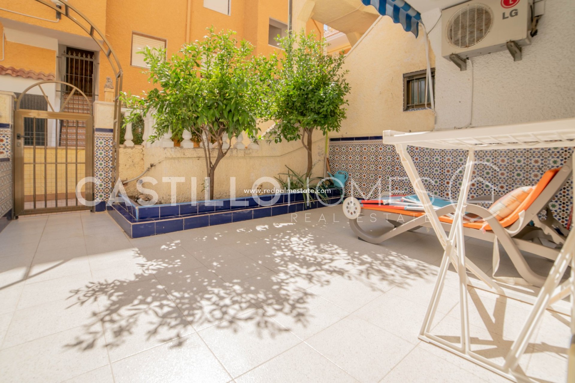 Resale - Town House -
Torrevieja - La Mata