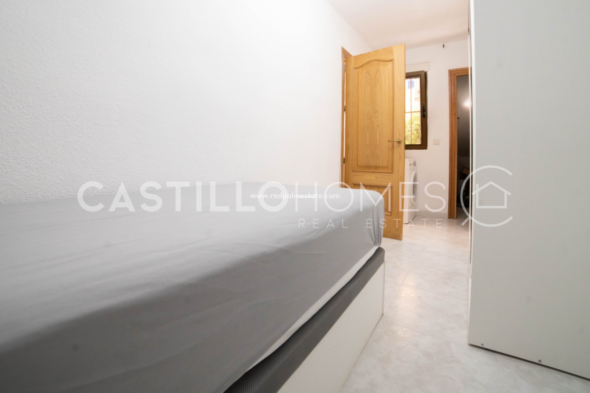 Resale - Town House -
Torrevieja - La Mata