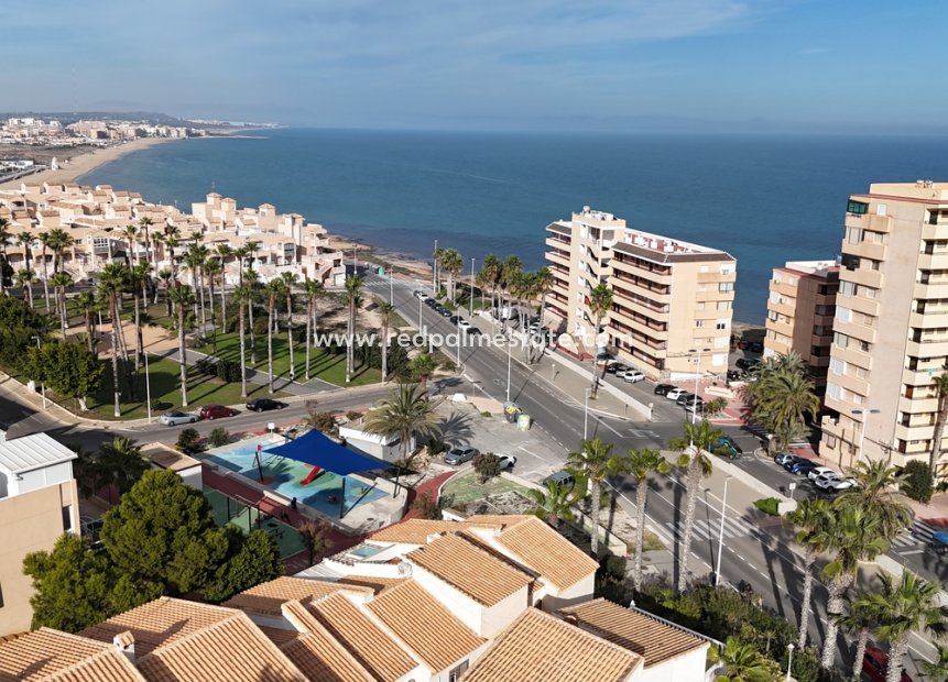 Resale - Town House -
Torrevieja - La Mata